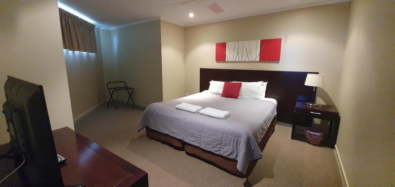 Pier Resort Apartamentos Urangan Exterior foto