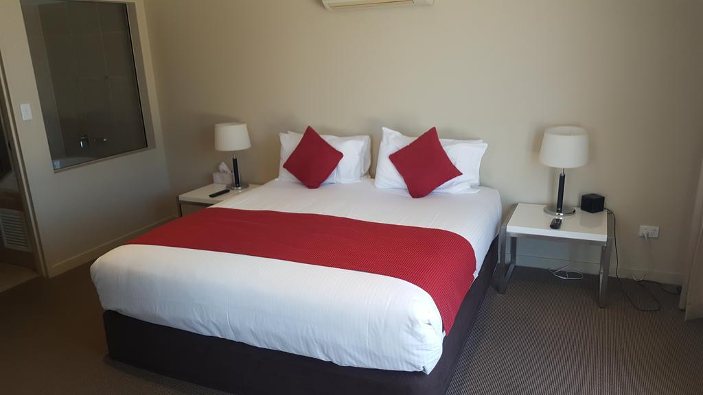Pier Resort Apartamentos Urangan Exterior foto