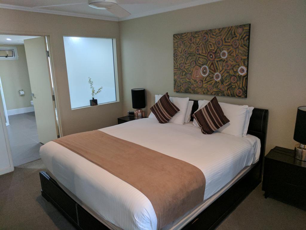 Pier Resort Apartamentos Urangan Exterior foto