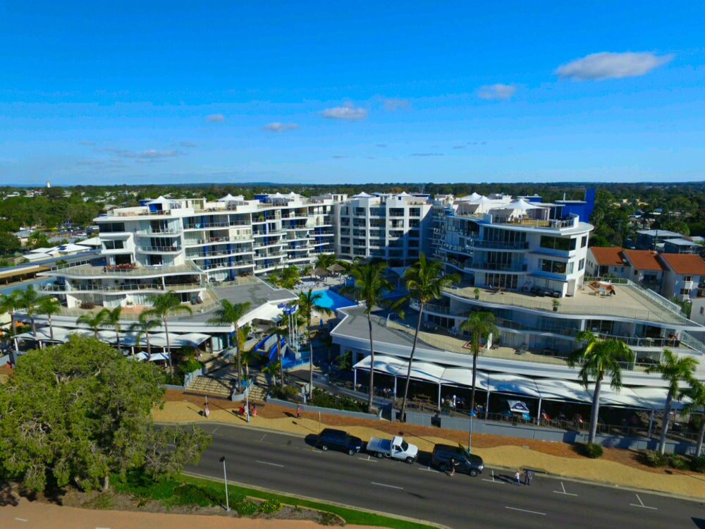 Pier Resort Apartamentos Urangan Exterior foto
