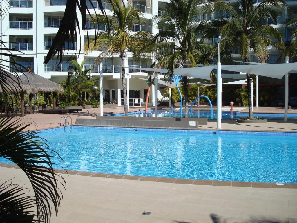 Pier Resort Apartamentos Urangan Habitación foto
