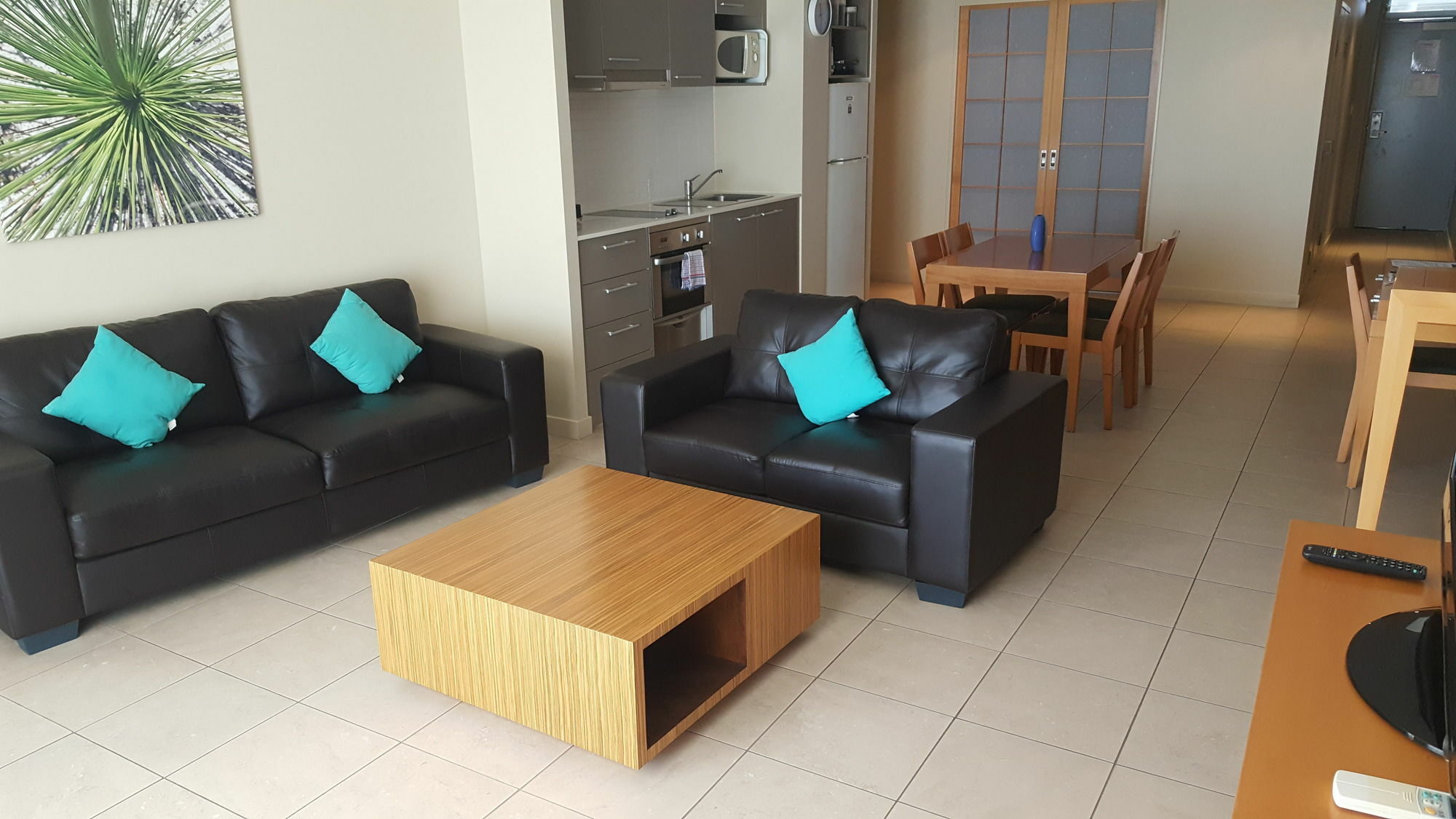 Pier Resort Apartamentos Urangan Exterior foto