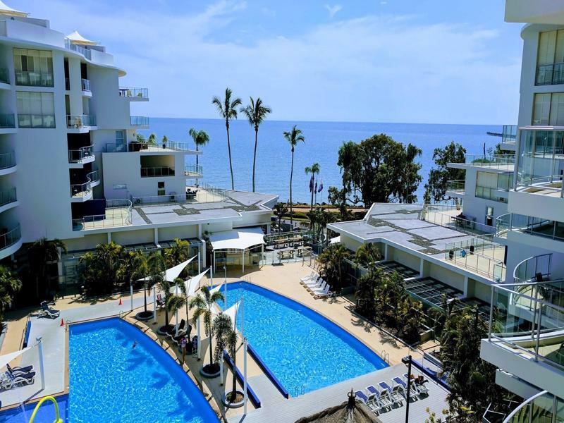 Pier Resort Apartamentos Urangan Exterior foto