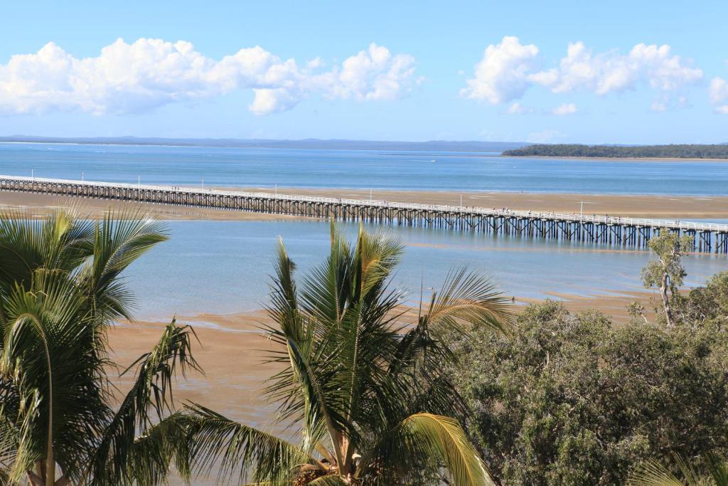 Pier Resort Apartamentos Urangan Habitación foto