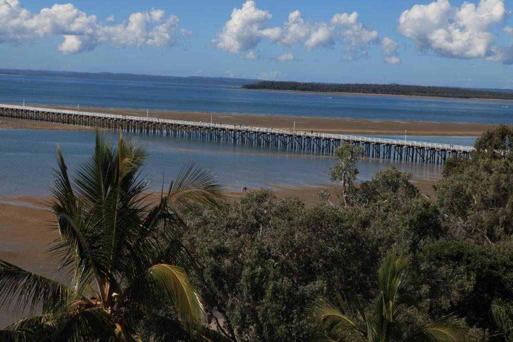Pier Resort Apartamentos Urangan Habitación foto